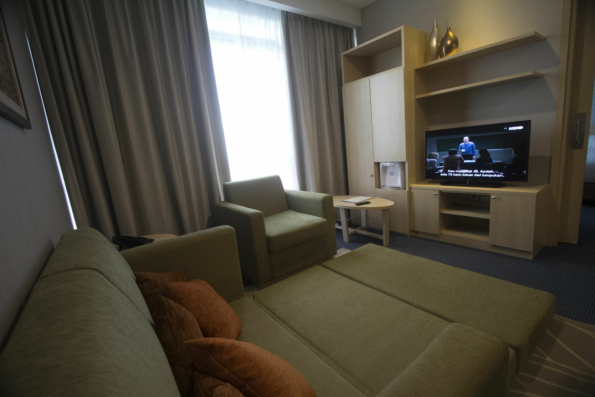 GTV Hotel Cikarang Buitenkant foto